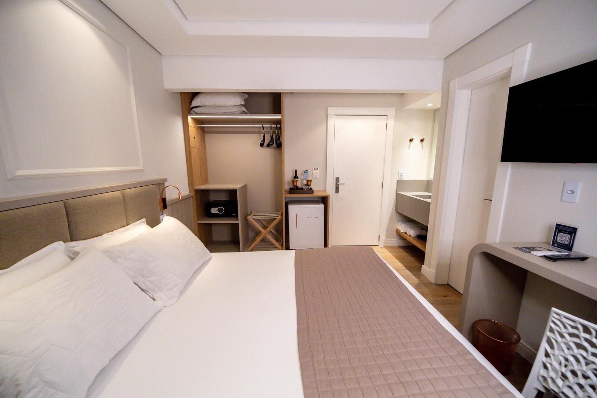 Hotel Marimar The Place 4*